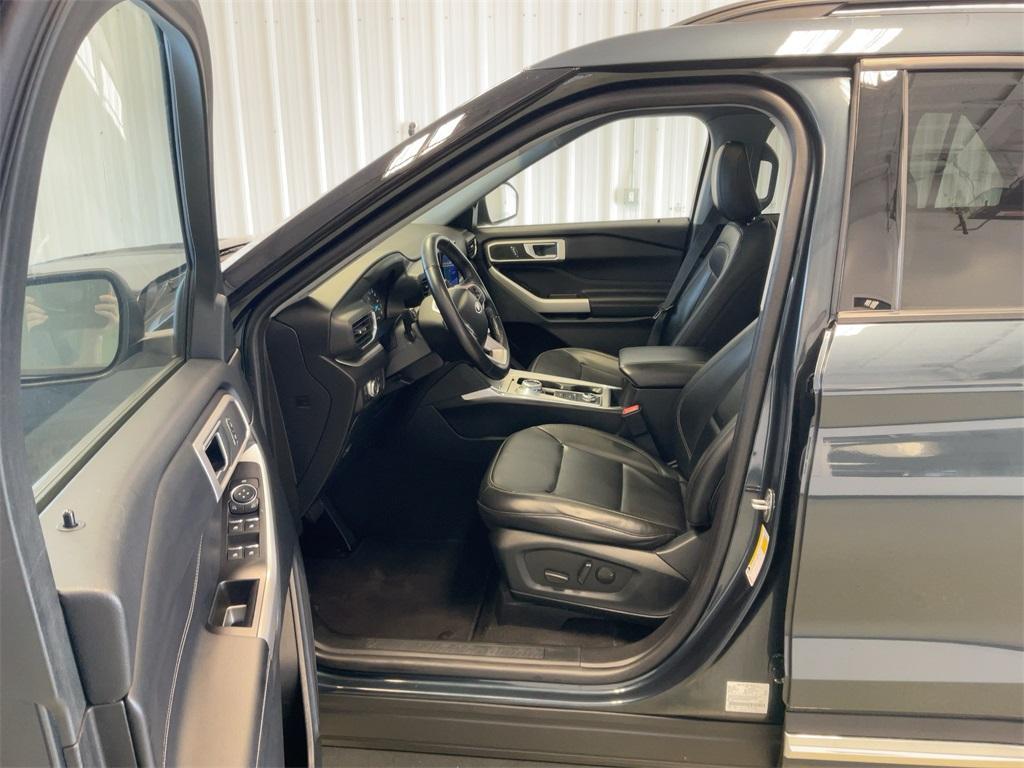 used 2022 Ford Explorer car, priced at $30,900