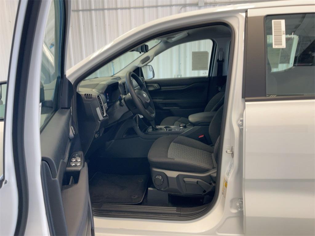 new 2025 Ford Ranger car, priced at $36,677