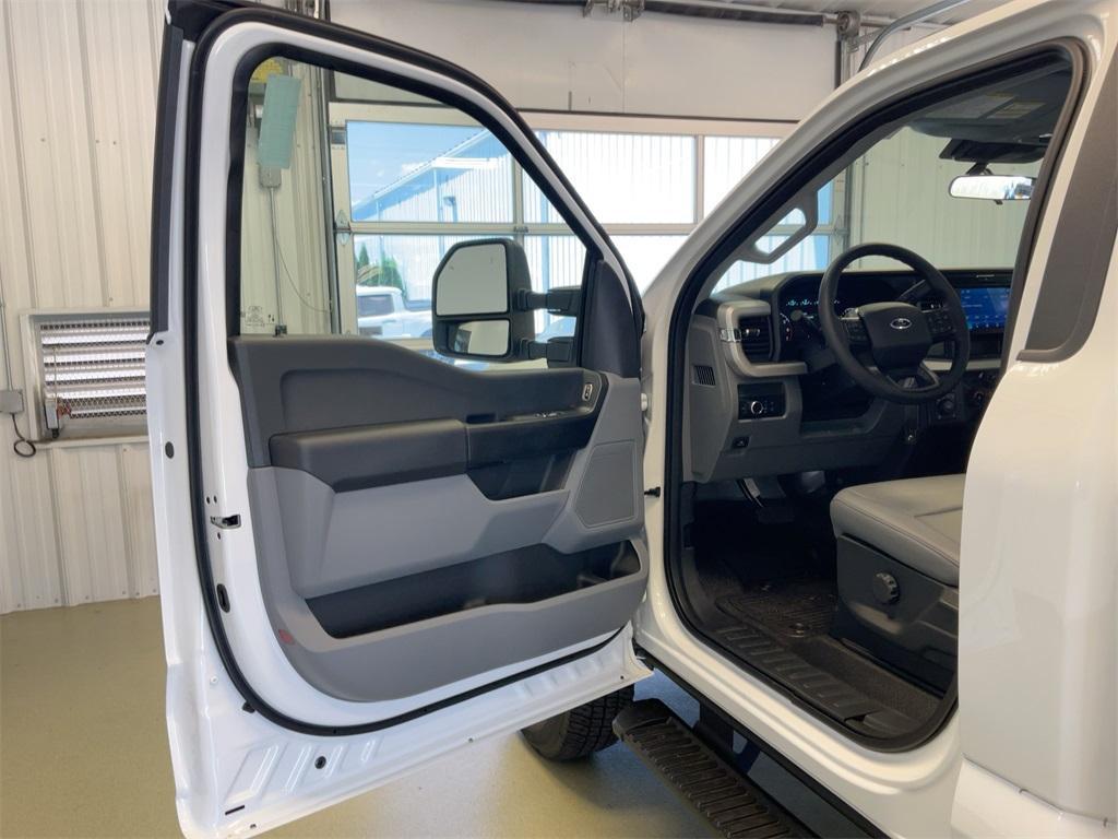 new 2025 Ford F-250 car, priced at $53,205