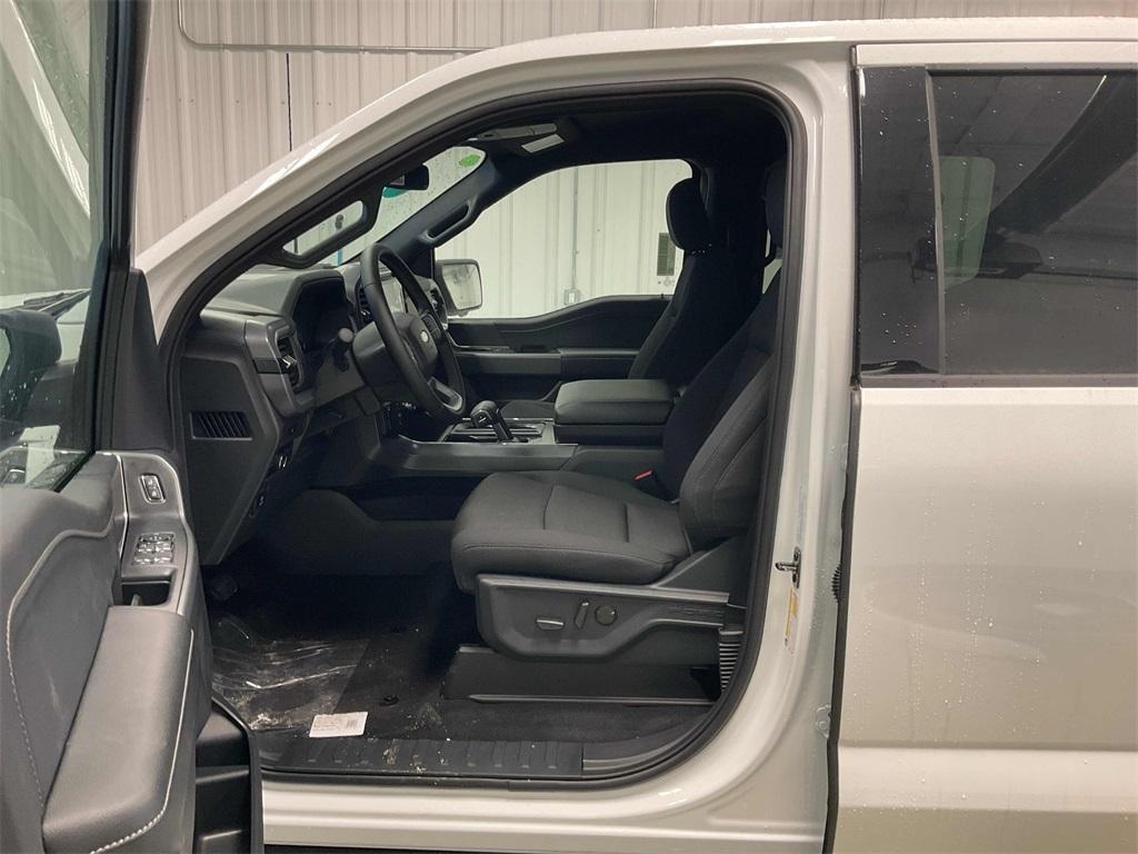 new 2025 Ford F-150 car, priced at $55,318