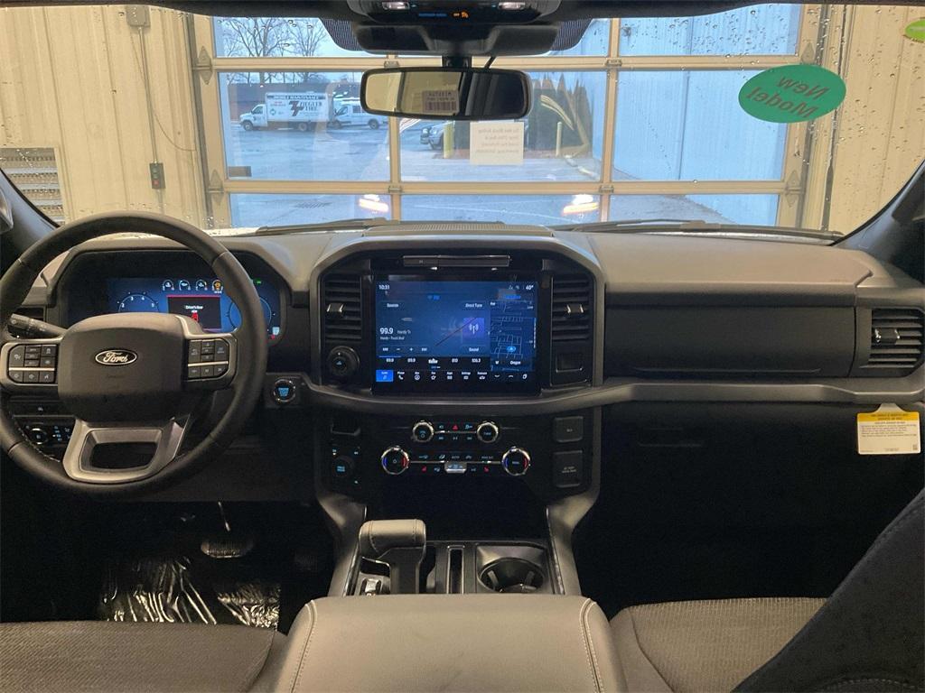 new 2025 Ford F-150 car, priced at $55,318
