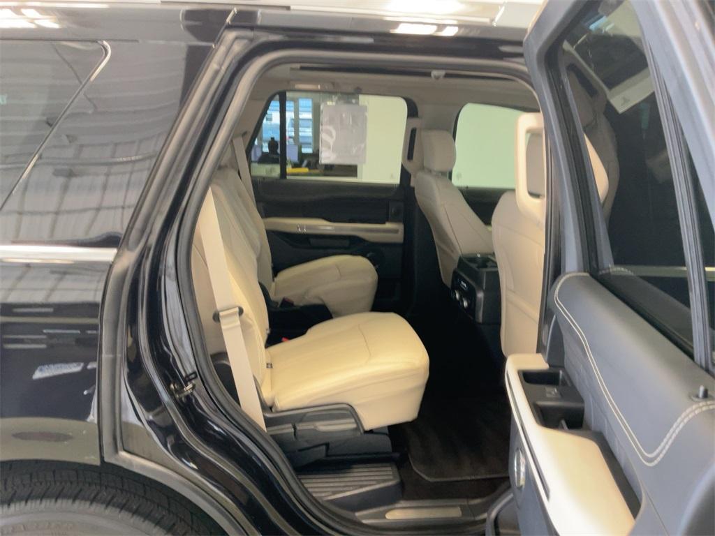 used 2022 Ford Expedition car, priced at $57,567