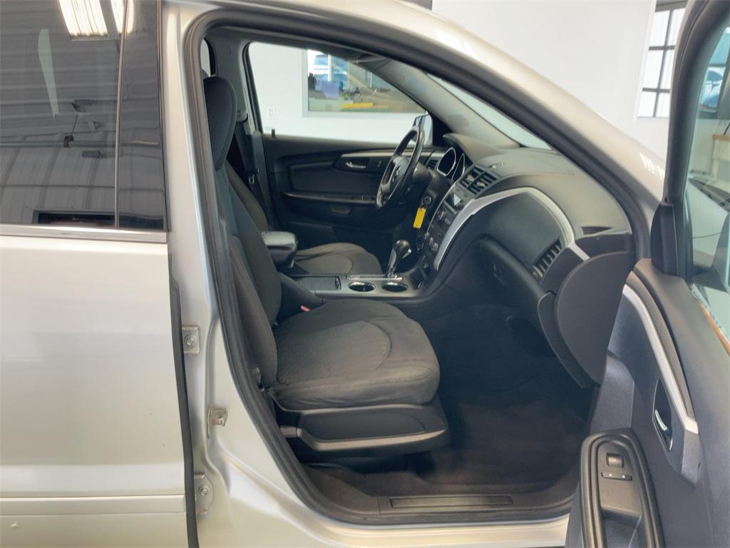 used 2010 Chevrolet Traverse car, priced at $4,711