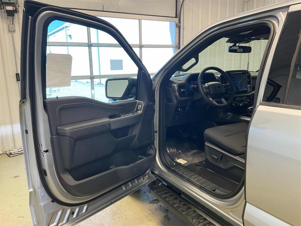 new 2025 Ford F-150 car, priced at $55,872