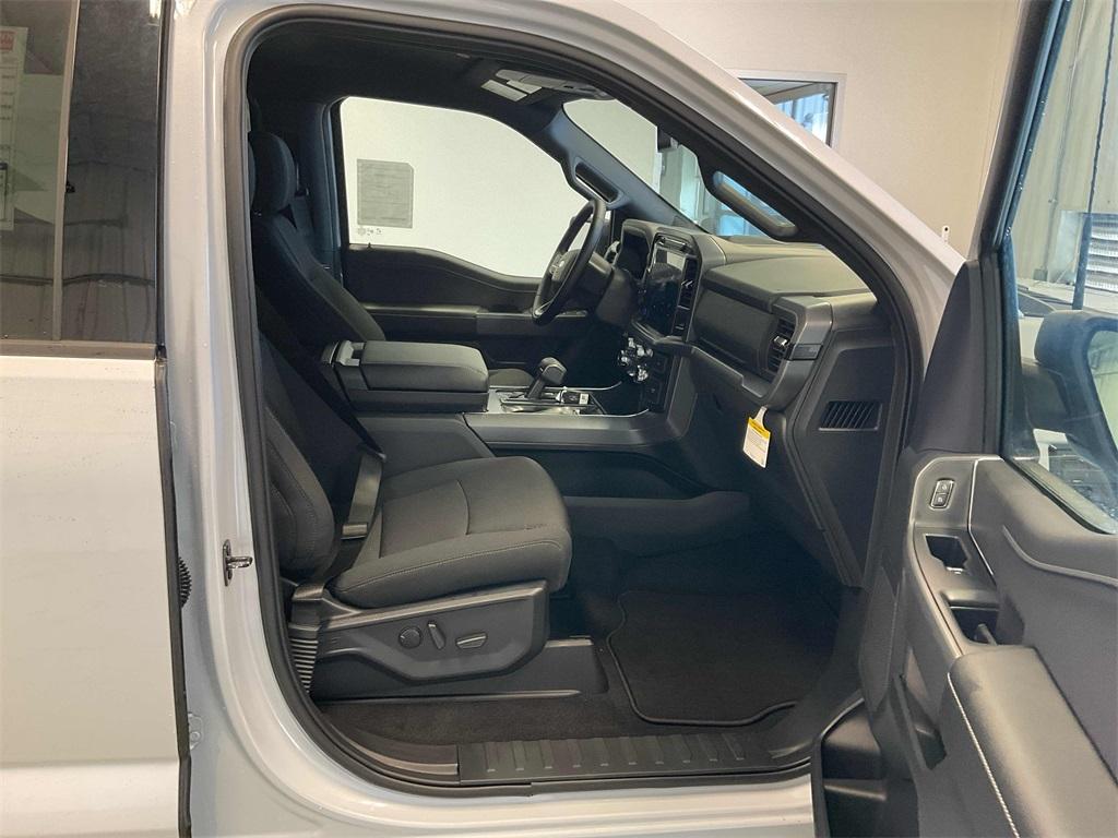 new 2025 Ford F-150 car, priced at $56,982