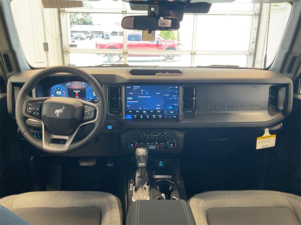 new 2025 Ford Bronco car, priced at $46,651