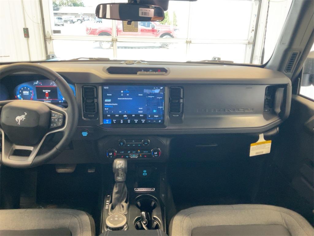 new 2025 Ford Bronco car, priced at $46,651