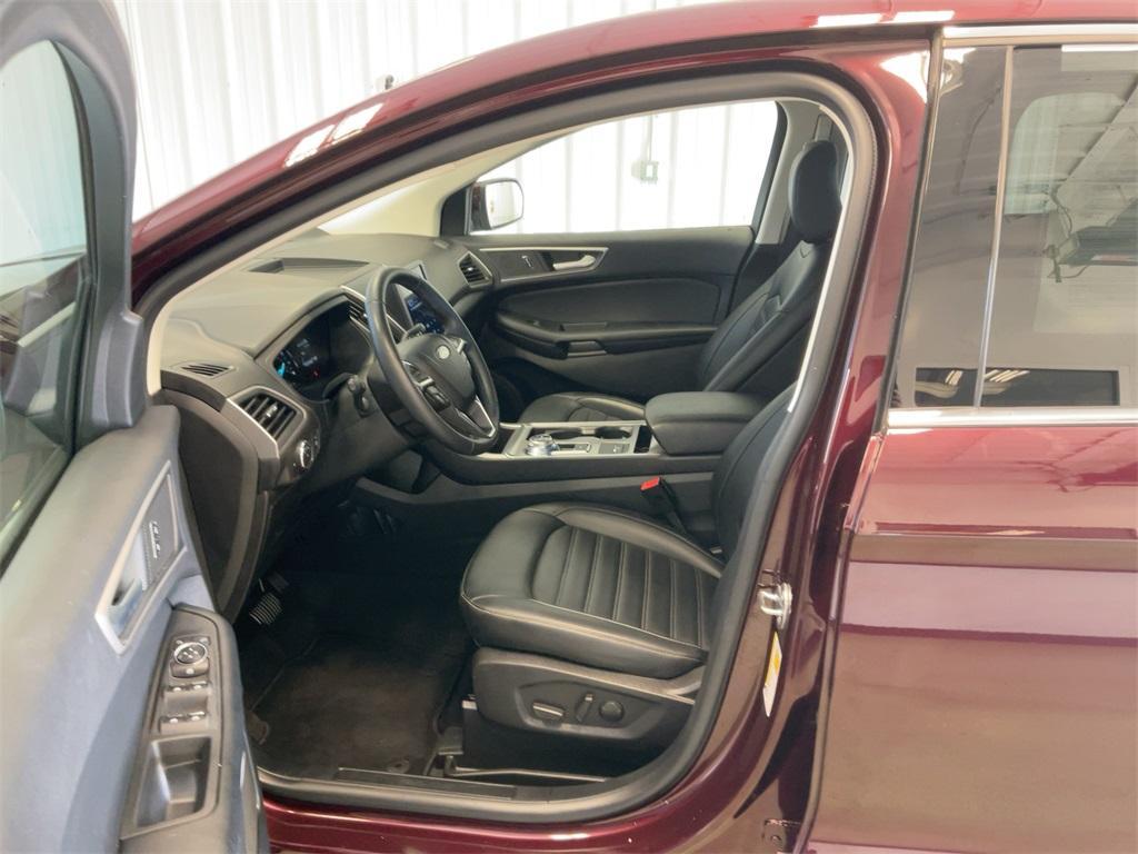 used 2022 Ford Edge car, priced at $25,995
