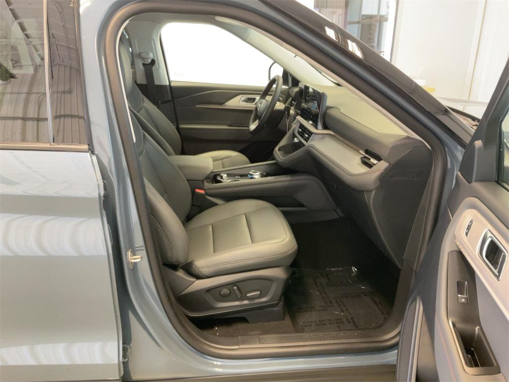 new 2025 Ford Explorer car, priced at $49,155