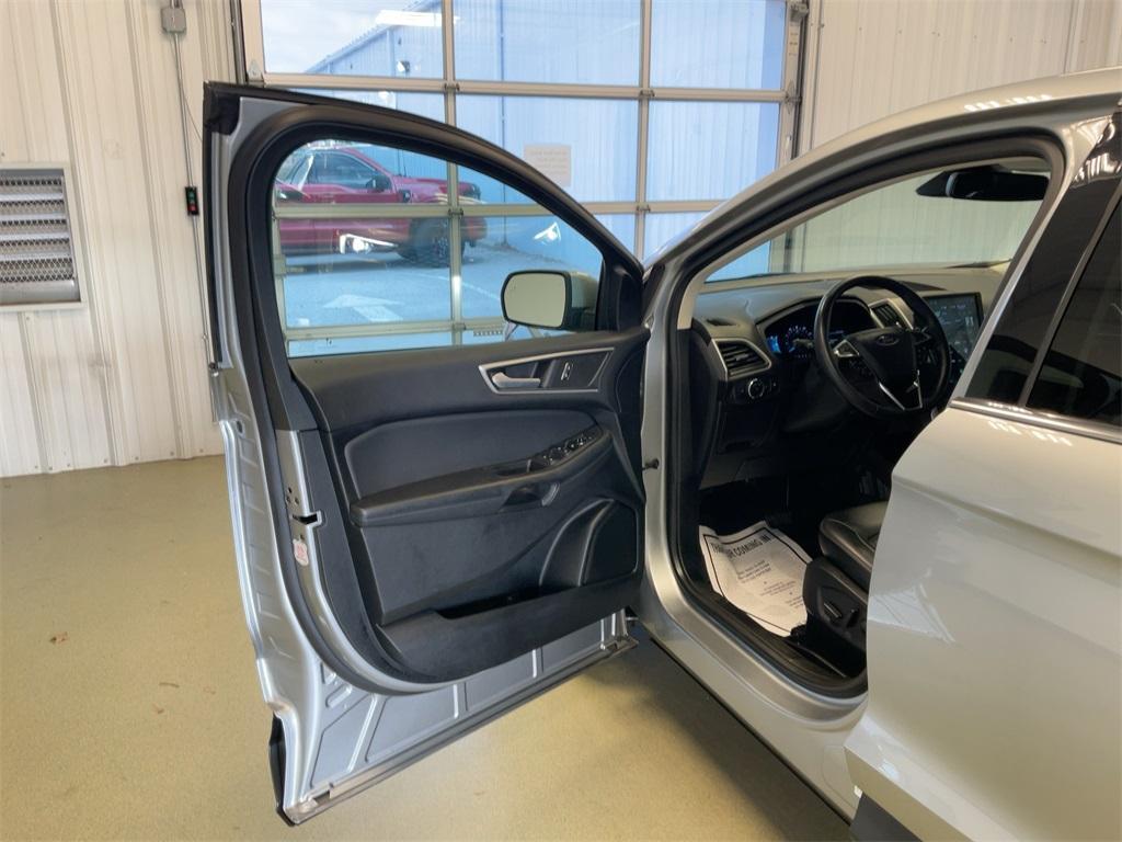 used 2024 Ford Edge car, priced at $25,995