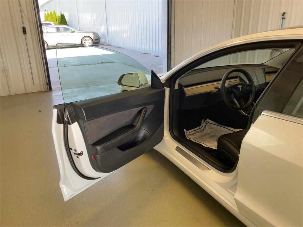 used 2020 Tesla Model 3 car, priced at $20,906
