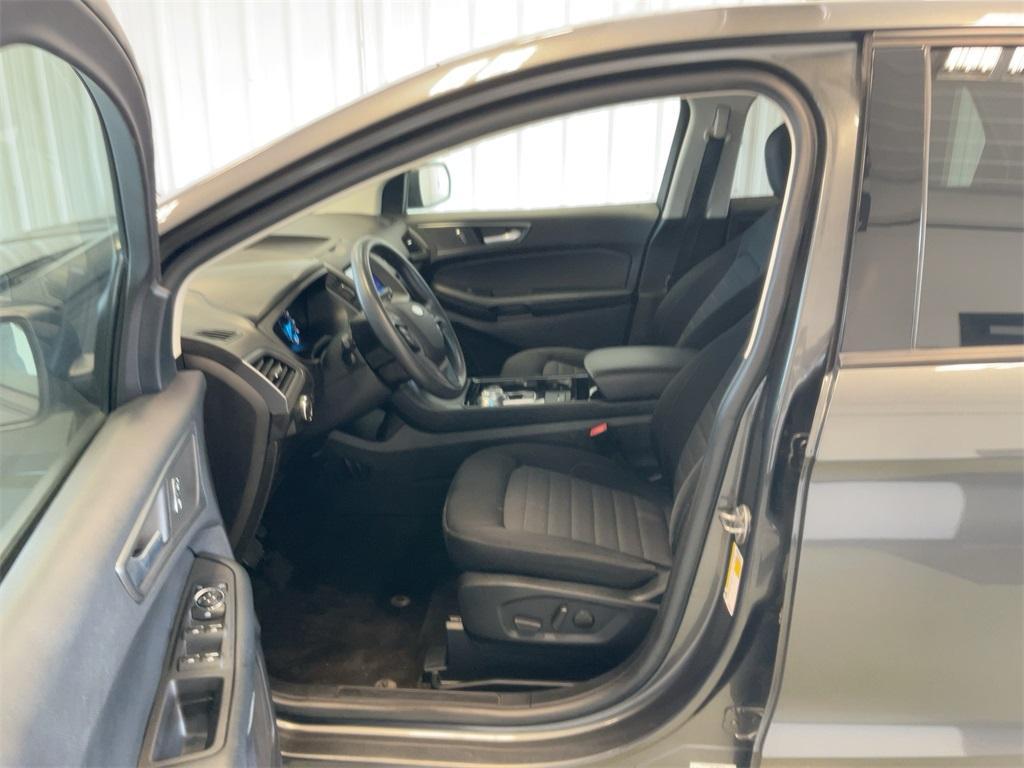 used 2020 Ford Edge car, priced at $15,900
