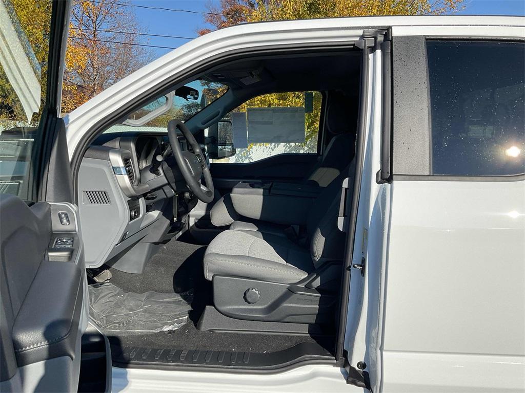 new 2024 Ford F-250 car, priced at $61,750