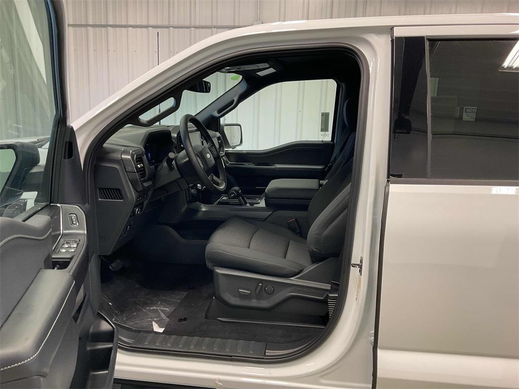 new 2024 Ford F-150 car, priced at $57,727