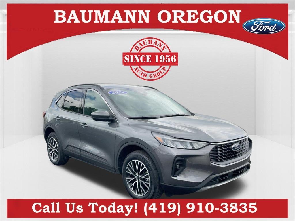 used 2024 Ford Escape car, priced at $28,900