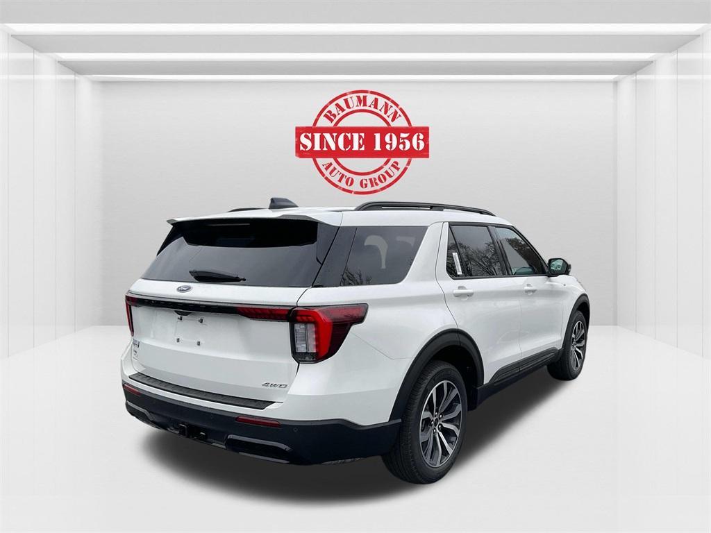 new 2025 Ford Explorer car, priced at $45,796