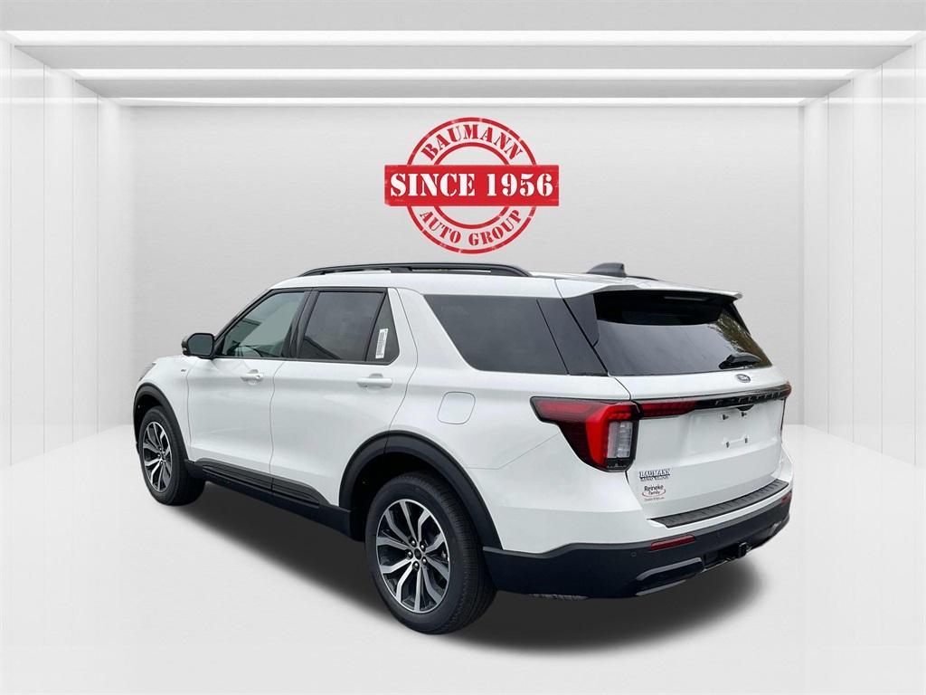 new 2025 Ford Explorer car, priced at $45,796