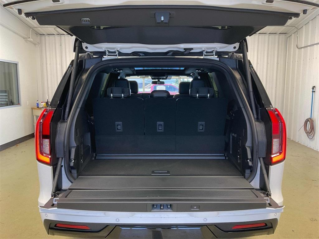 new 2025 Ford Expedition car, priced at $80,371
