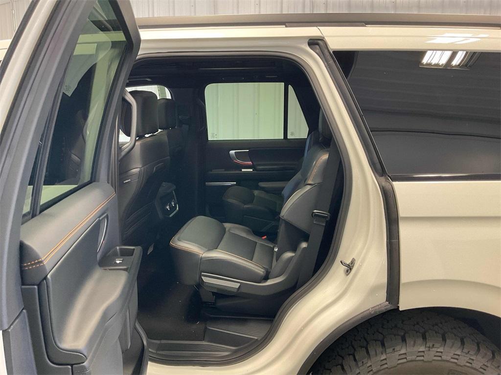 new 2025 Ford Expedition car, priced at $80,371