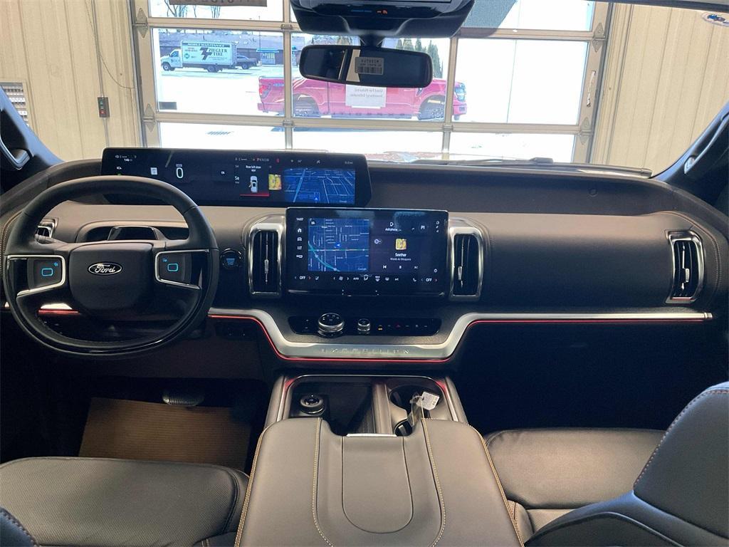 new 2025 Ford Expedition car, priced at $80,371