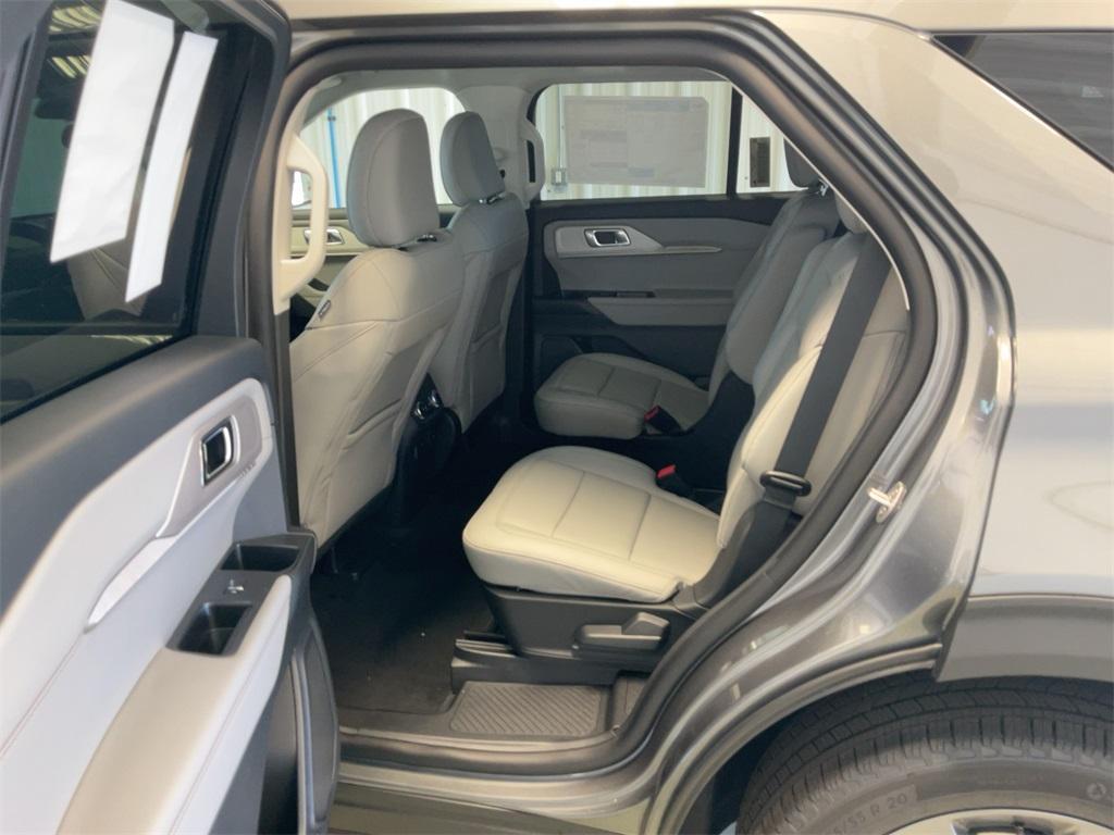 new 2025 Ford Explorer car, priced at $45,132