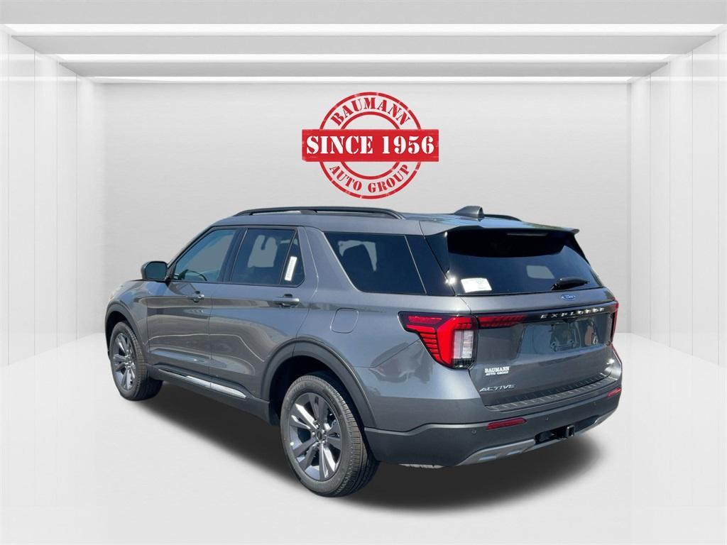 new 2025 Ford Explorer car, priced at $45,132