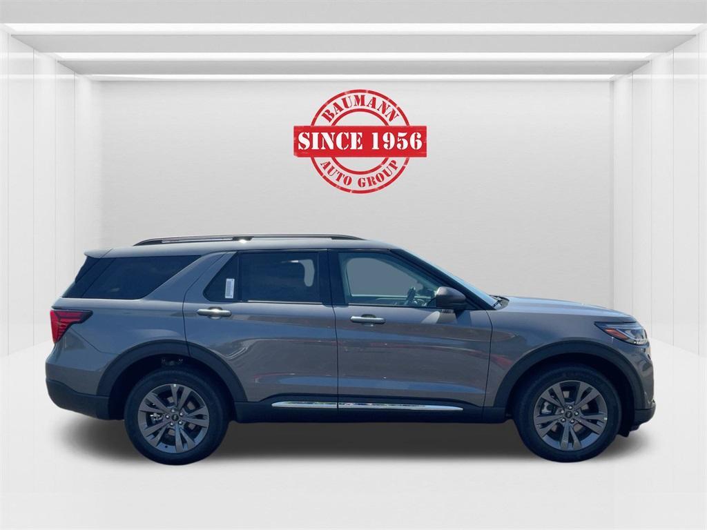 new 2025 Ford Explorer car, priced at $45,132