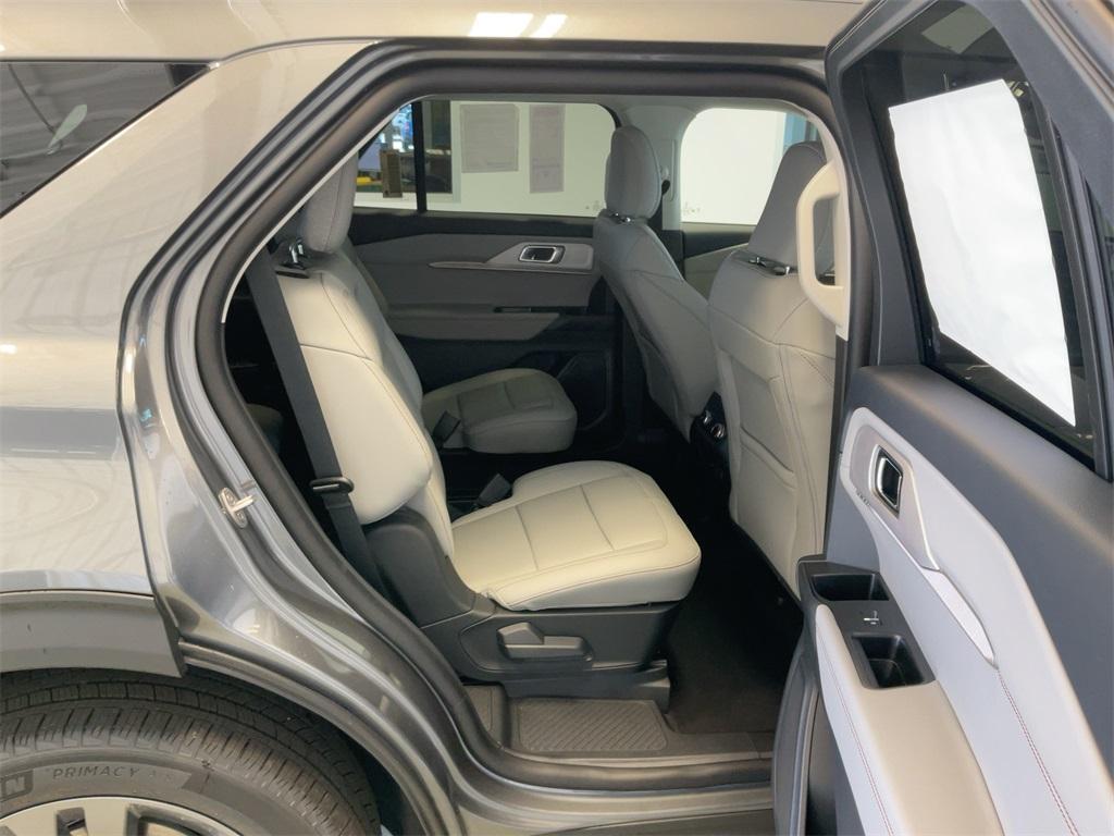 new 2025 Ford Explorer car, priced at $45,132
