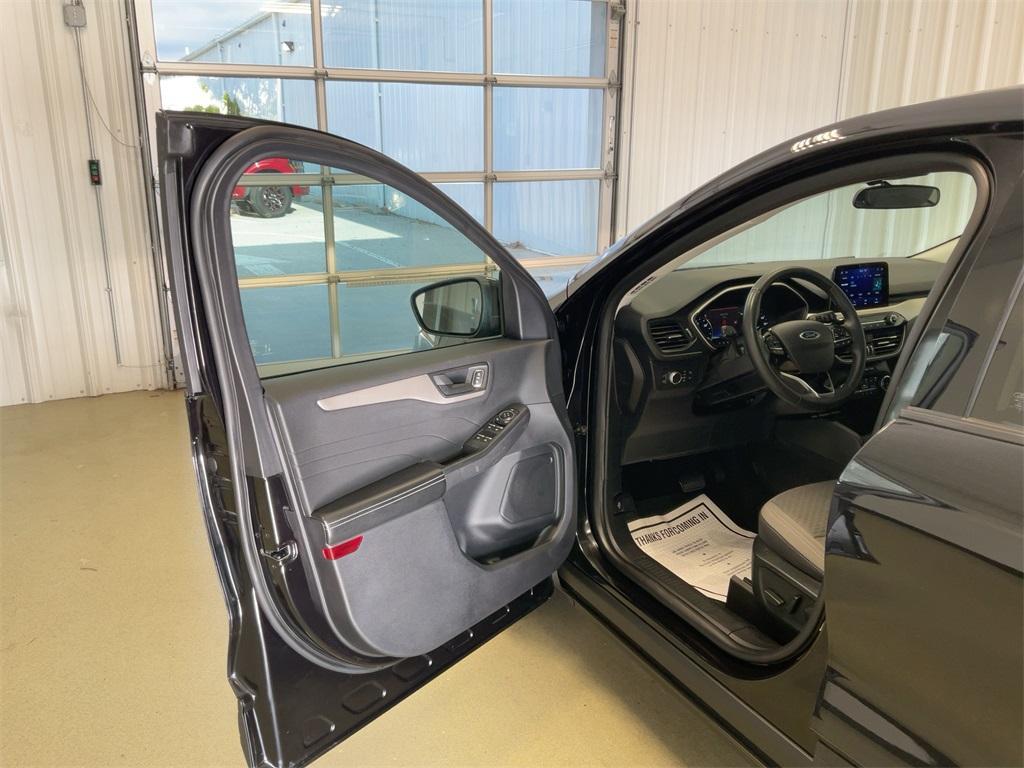 used 2022 Ford Escape car, priced at $21,575