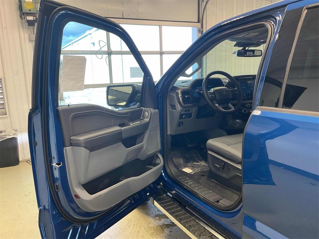 new 2025 Ford F-150 car, priced at $54,663