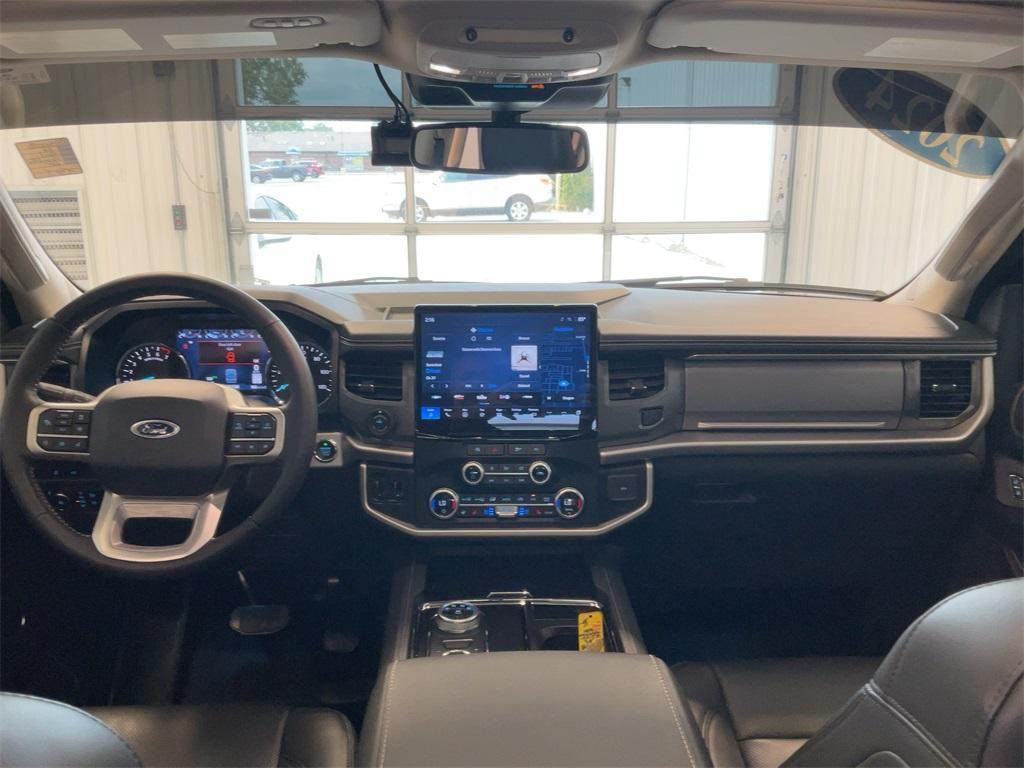 used 2024 Ford Expedition car, priced at $56,540