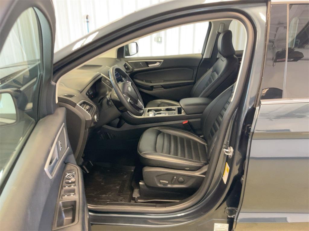 used 2024 Ford Edge car, priced at $28,995