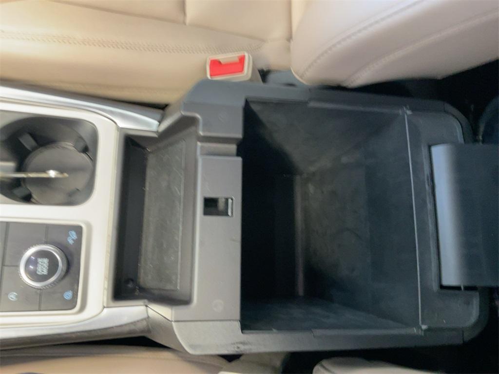 used 2024 Ford Explorer car, priced at $33,995