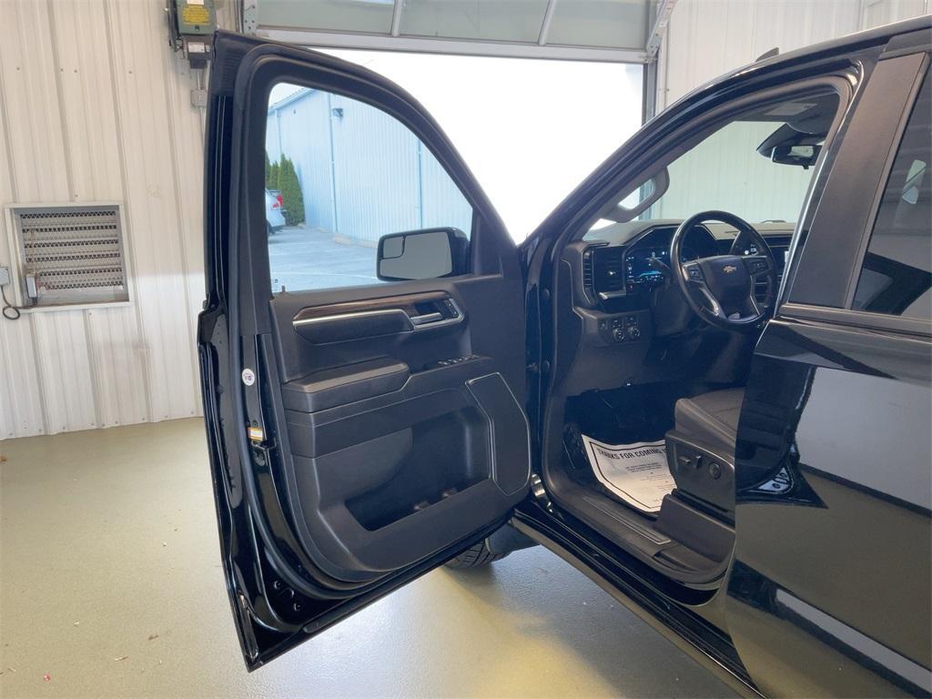 used 2022 Chevrolet Silverado 1500 car, priced at $33,752