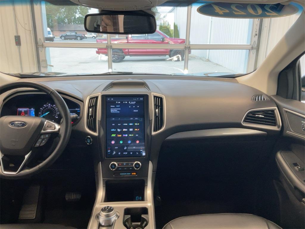 used 2024 Ford Edge car, priced at $25,900