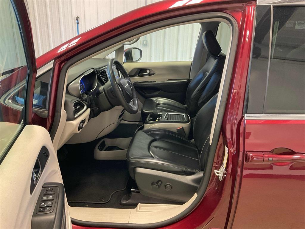 used 2023 Chrysler Pacifica car, priced at $23,750