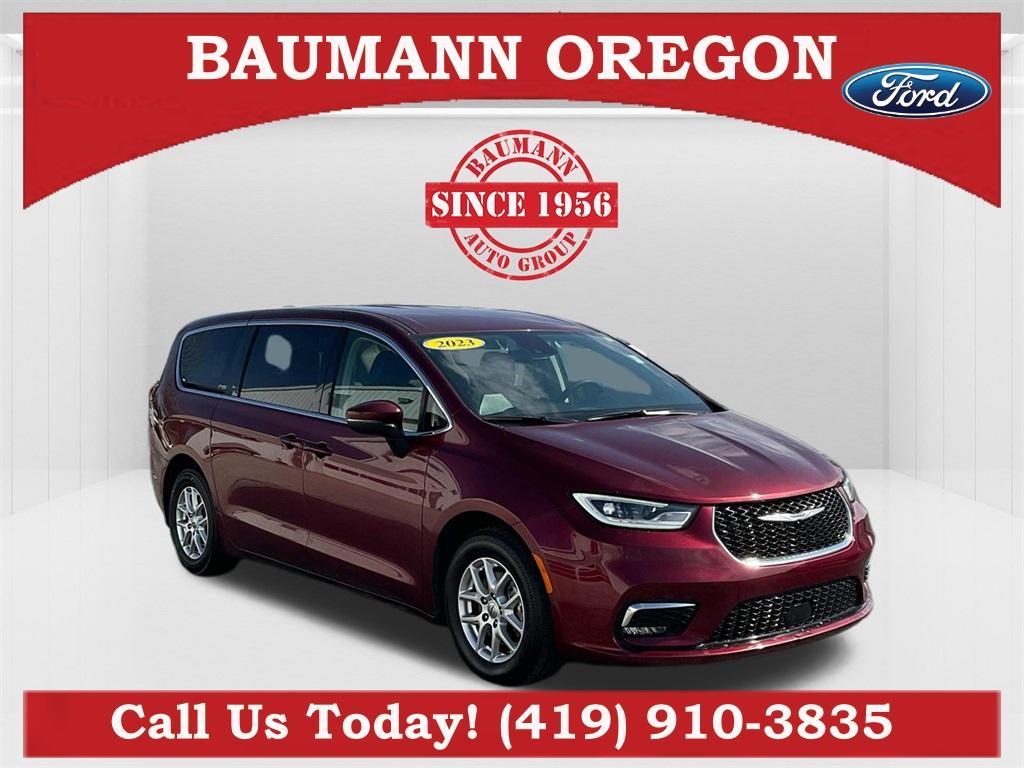 used 2023 Chrysler Pacifica car, priced at $23,750