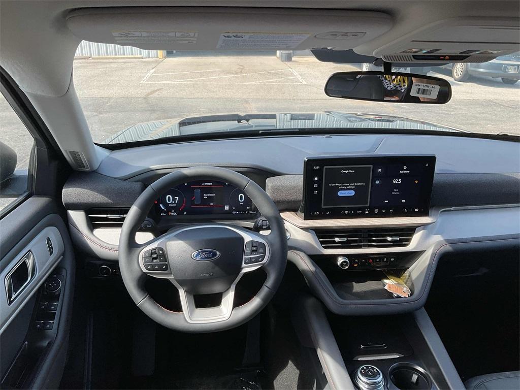 new 2025 Ford Explorer car, priced at $44,704