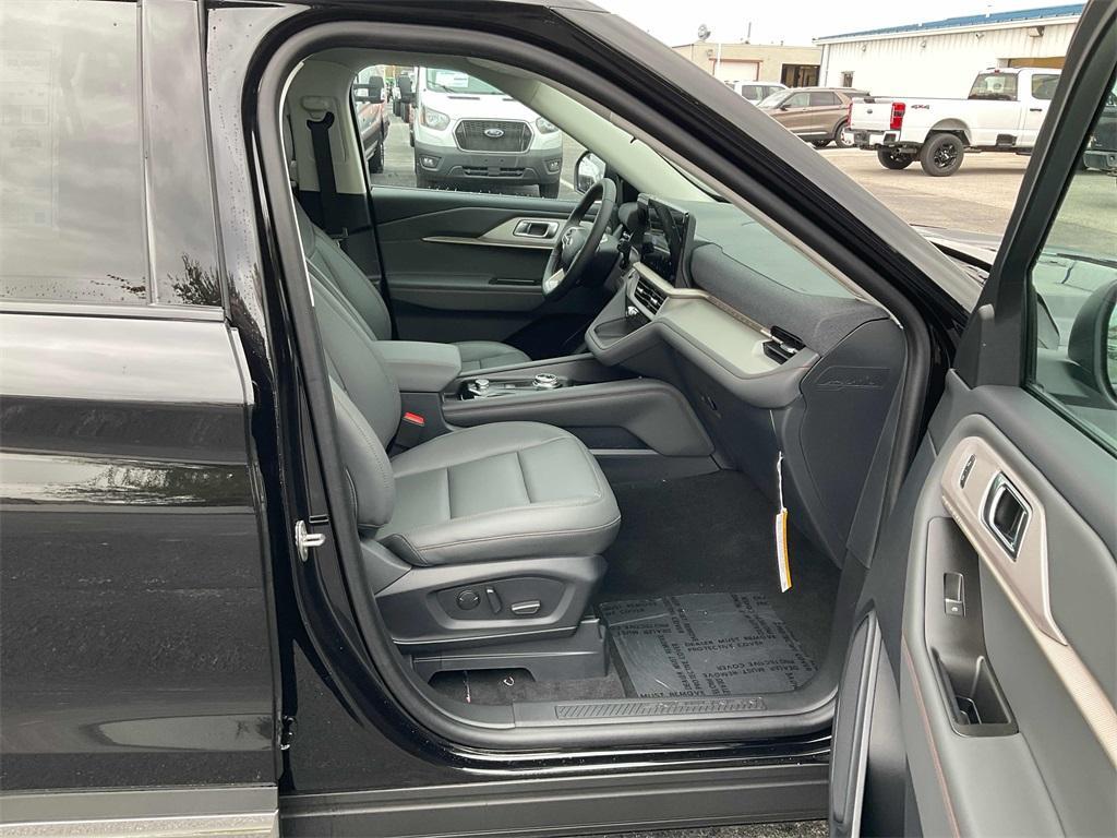 new 2025 Ford Explorer car, priced at $46,045