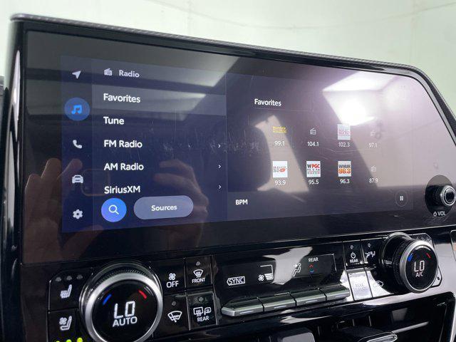 used 2024 Toyota Highlander car, priced at $46,999