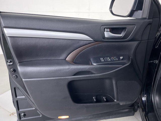 used 2017 Toyota Highlander car, priced at $21,799