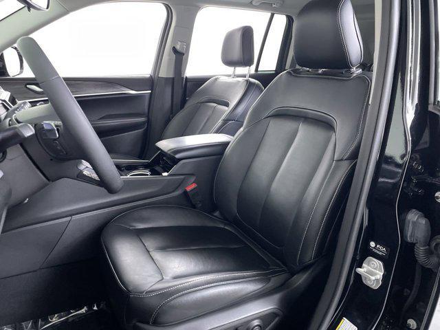 used 2023 Jeep Grand Cherokee car, priced at $30,799