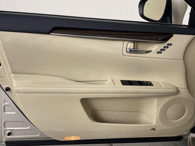 used 2015 Lexus ES 350 car, priced at $16,999