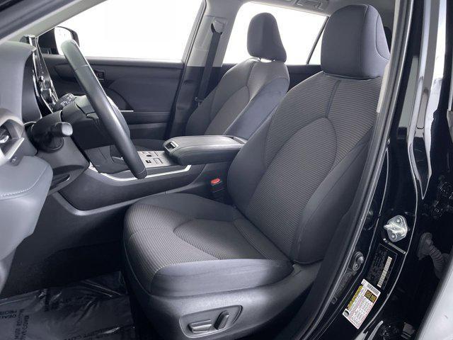 used 2024 Toyota Highlander car, priced at $28,999