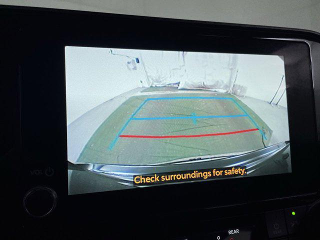 used 2024 Toyota Highlander car, priced at $28,999