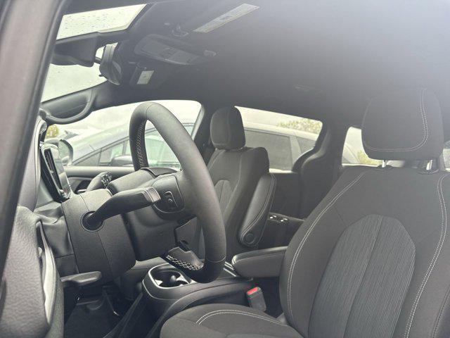 used 2024 Chrysler Pacifica car, priced at $29,999
