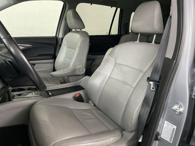 used 2022 Honda Pilot car, priced at $27,785