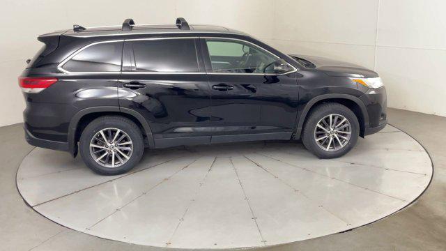 used 2019 Toyota Highlander car, priced at $26,999