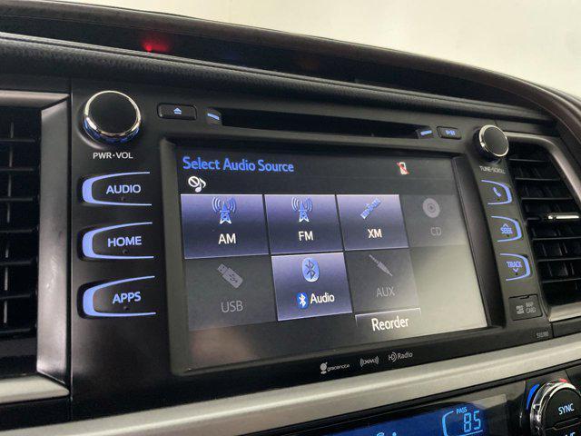 used 2019 Toyota Highlander car, priced at $26,999