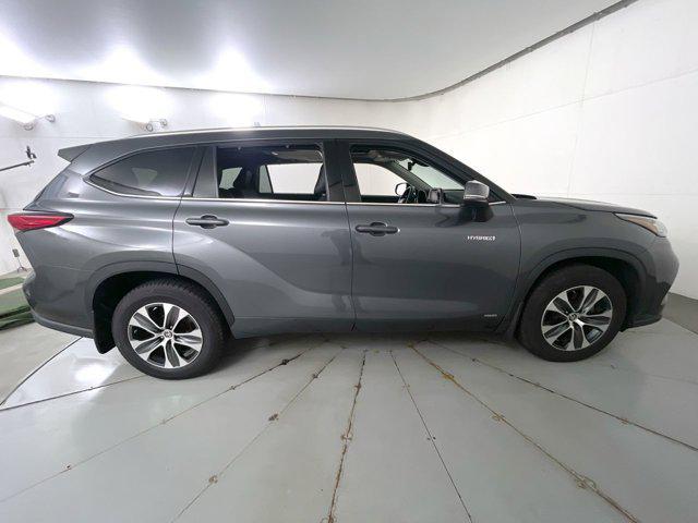 used 2020 Toyota Highlander Hybrid car, priced at $33,985